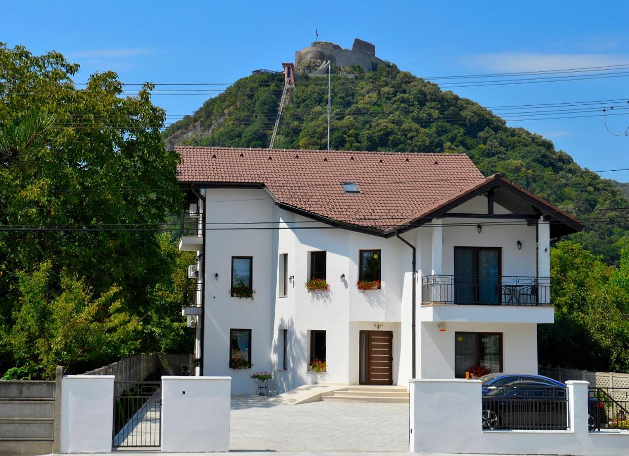 Casa Mora Pensión 3*